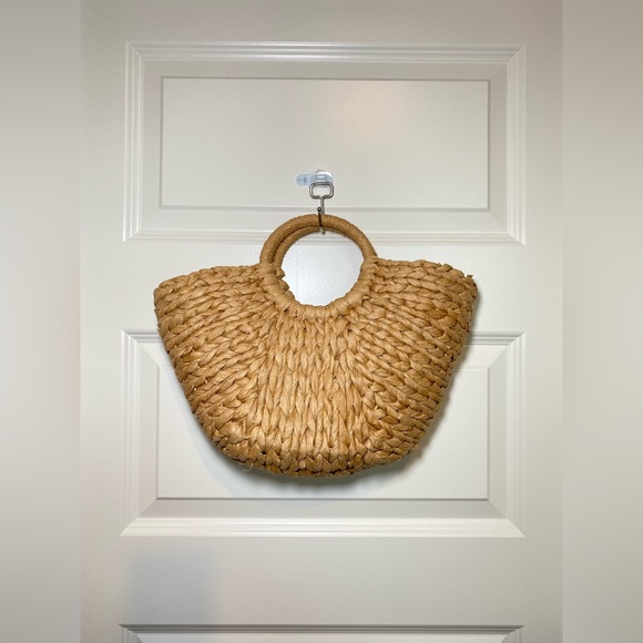 JustFab Rattan Woven Beach Bag - Picture 3 of 8